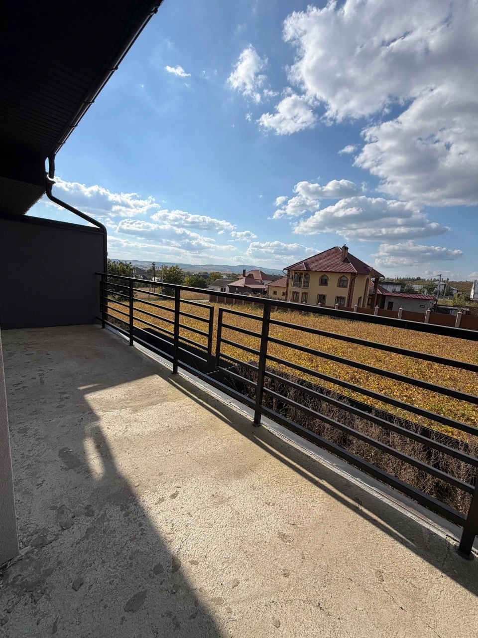 Продается современный таунхаус в Великом Кучурове