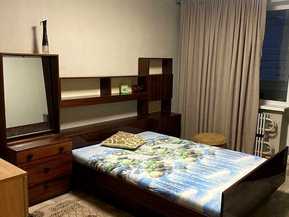 Apartment. Dnipro, Myr Avenue