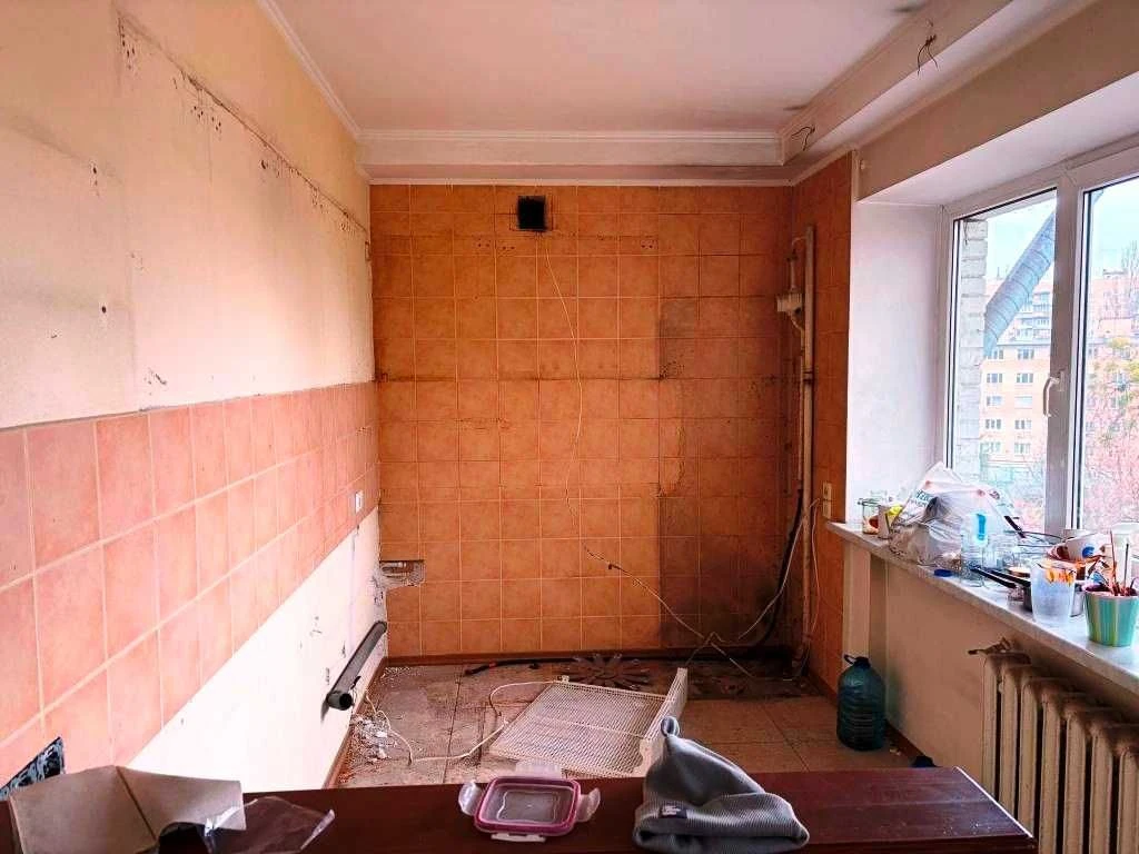 Продаж дворівневої 3-кімнатної квартири 76 м² біля метро «Го