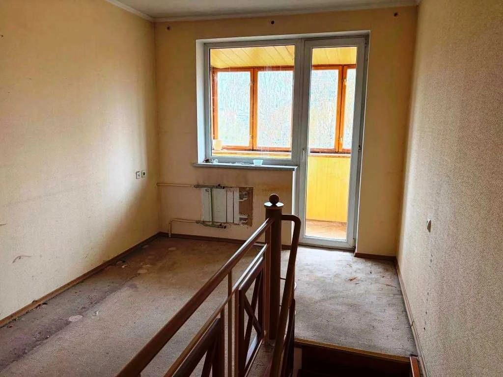 Продаж дворівневої 3-кімнатної квартири 76 м² біля метро «Го