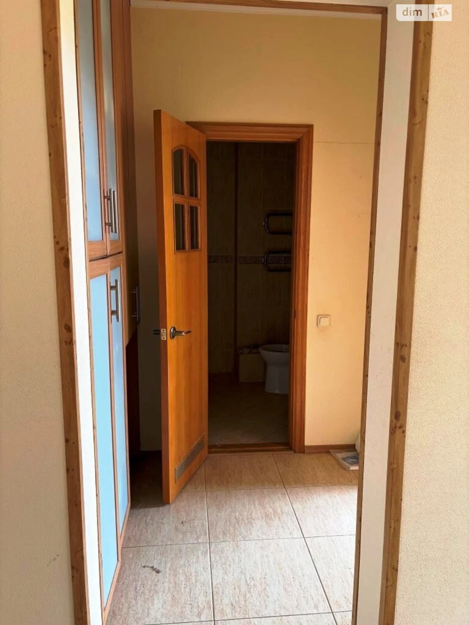 Apartment for Sale: Holosiiv