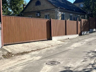 Land. Kyiv, Chumatsky Street.