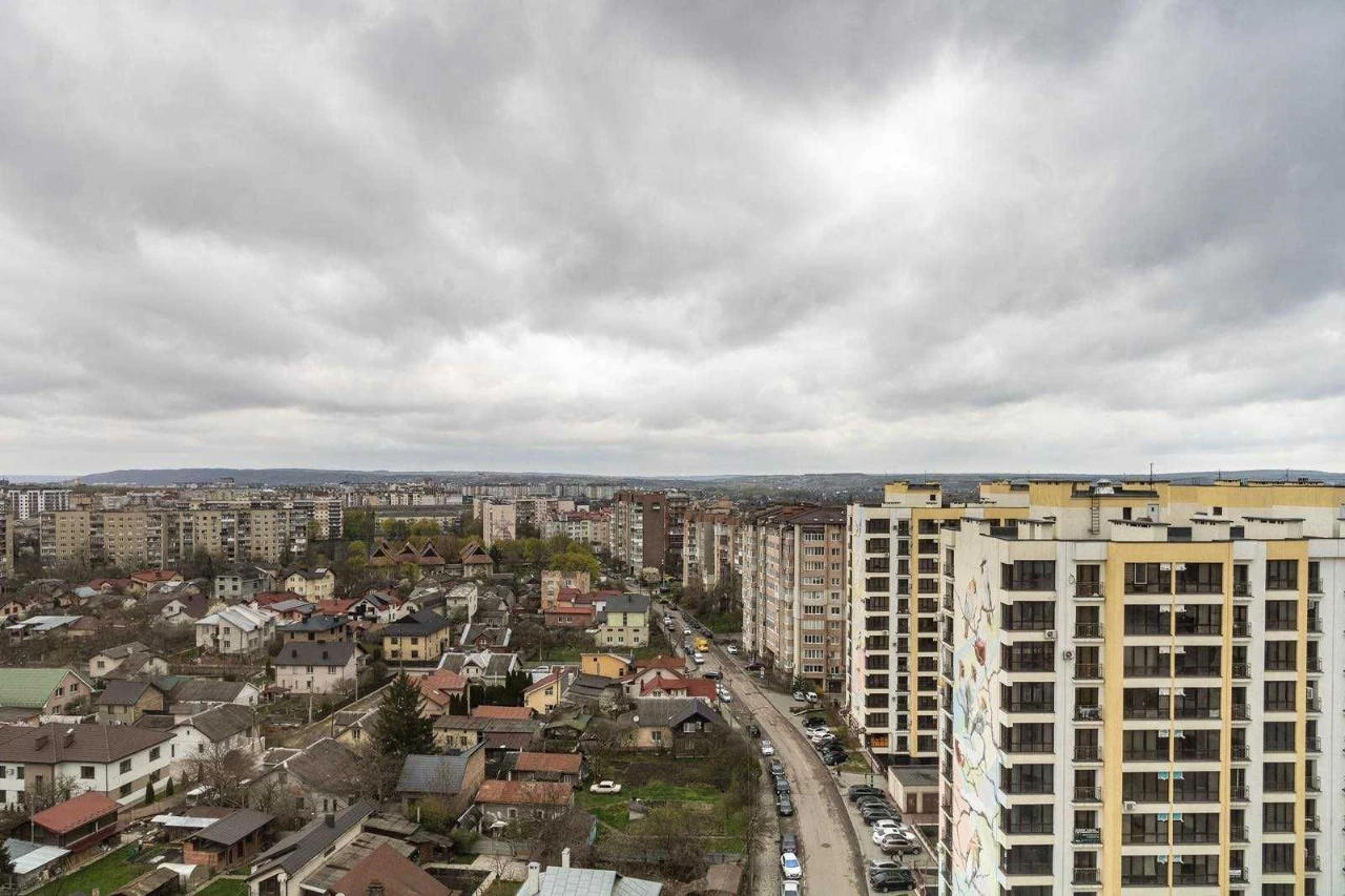 Spacious 1-bedroom apartment for sale in ЖК Листопа