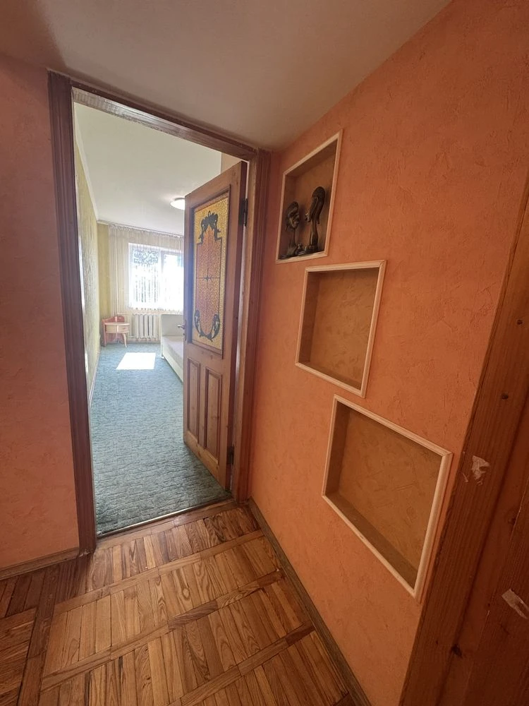 For Sale: 3-Room Apartment near the Sports Palace