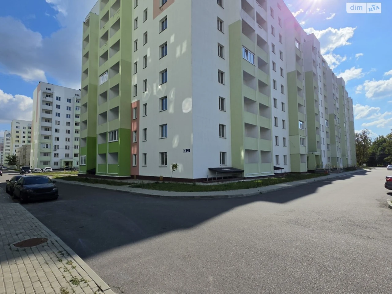 Sale of 1-bedroom apartment in a new building
