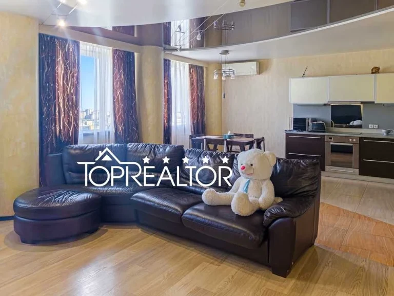 Apartment. Aero Kosmich Prospekt, Kharkiv