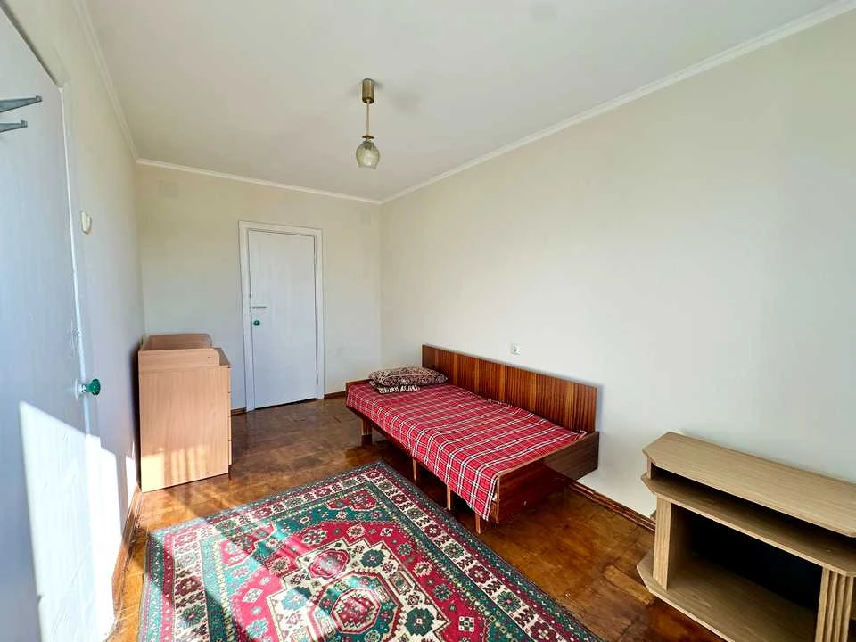 Квартира. Киев, улица Академика Стражеска, 11