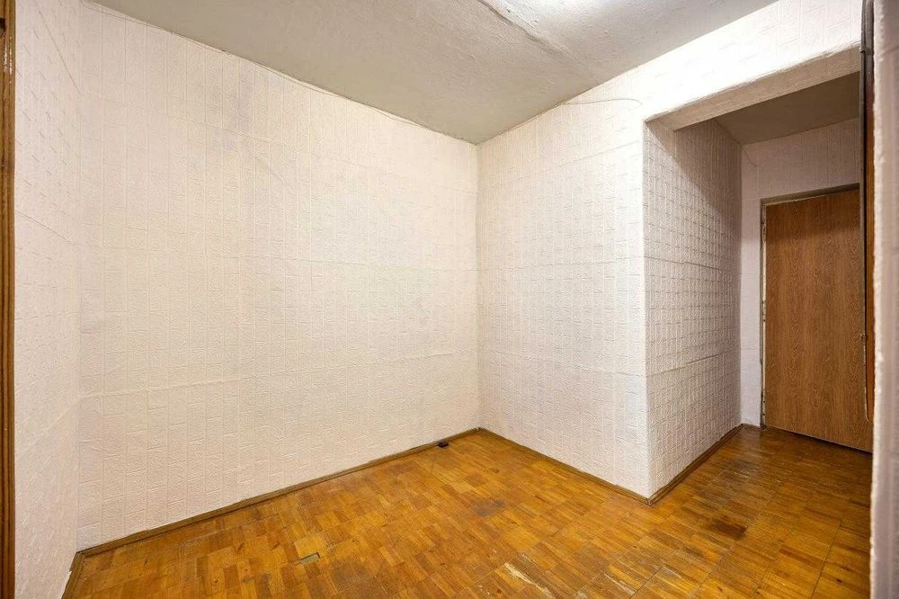 For sale, 2nd apartment, residential condition, Stryyska 69, Czech, brick