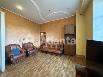 2-комнатная квартира 61м2 вблизи центра Одессы менее 500$/м2