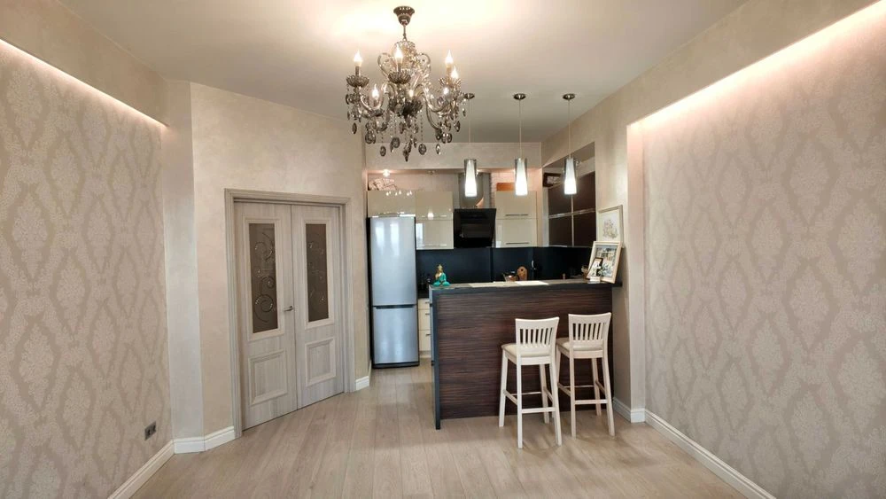 Sale of a 3-room apartment on Mykola Mikhnovsky Boulevard