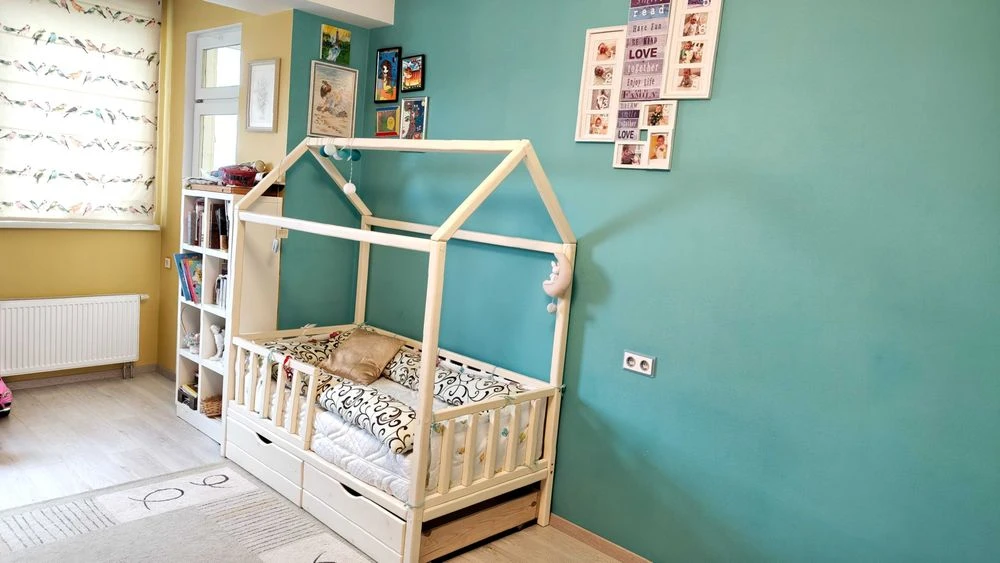 Sale of a 3-room apartment on Mykola Mikhnovsky Boulevard
