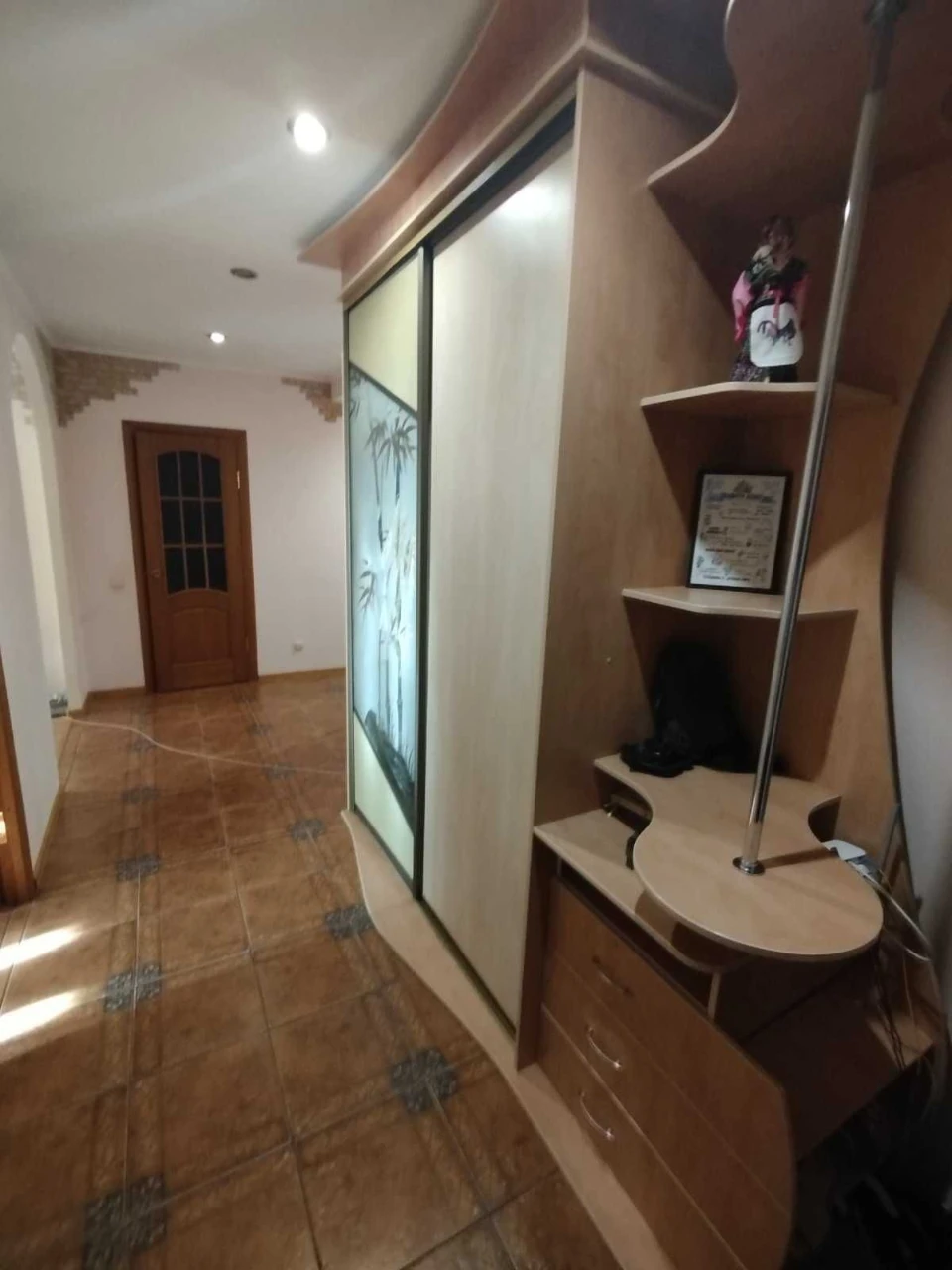 Urgent! For Sale: 2-room apartment in a new building in Rozsoshentsy