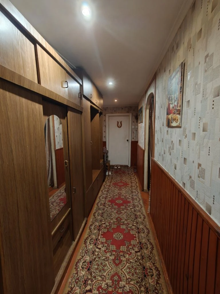 Продается 3-комнатная квартира на улице Преображенская