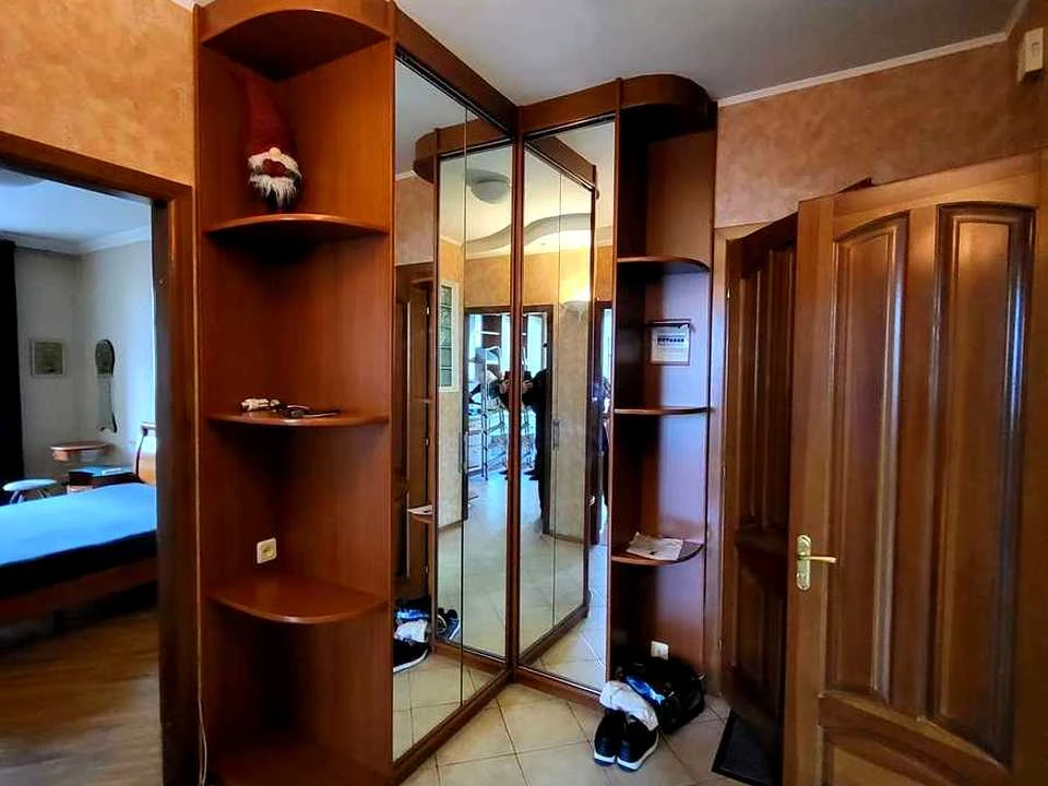Квартира. Киев, улица Сечьих Стрельцов