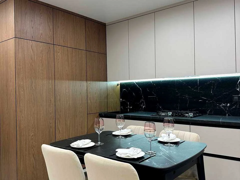 Apartment. Lviv, Stryiska Street