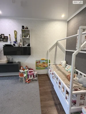 Продаж Квартира Озерна