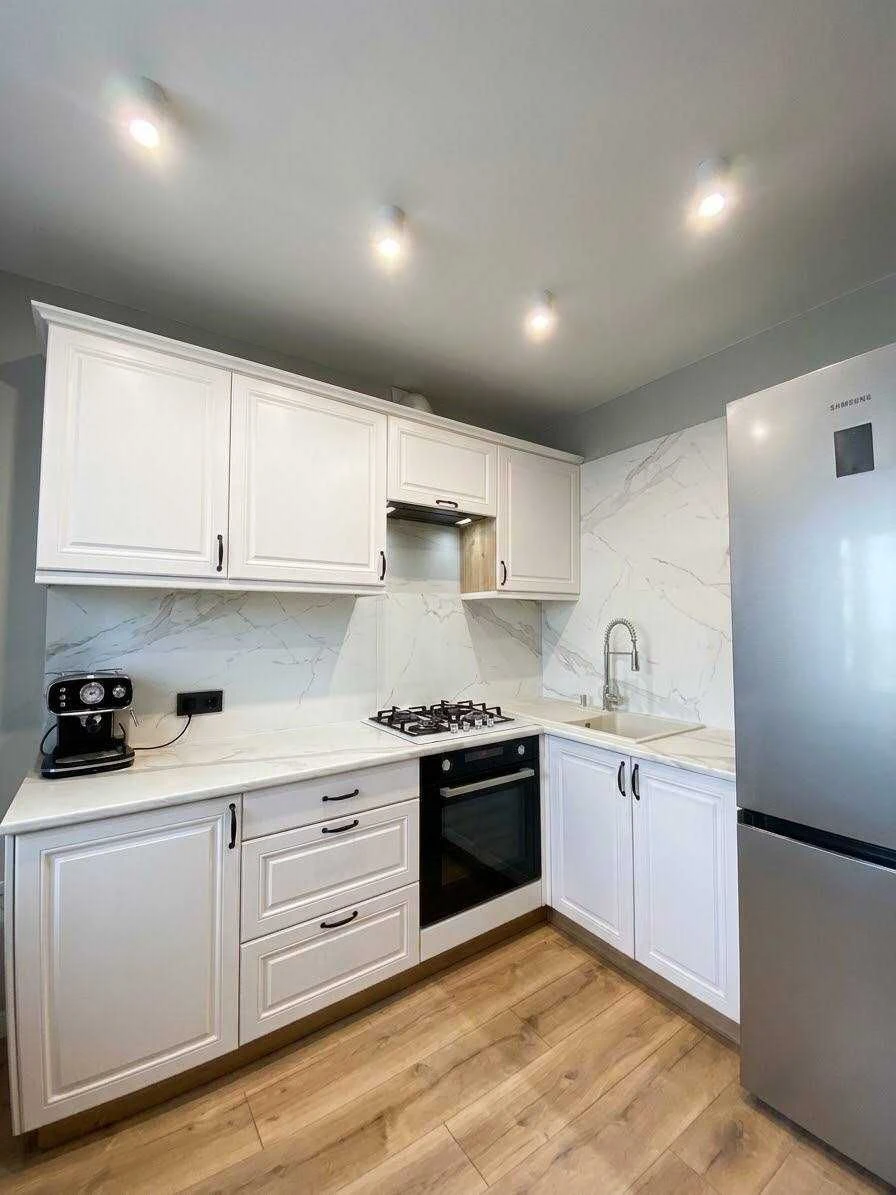 For Sale: 2-bedroom apartment in Lugansk, 15 (62 sq m), 3rd floor in a building with autonomous heating