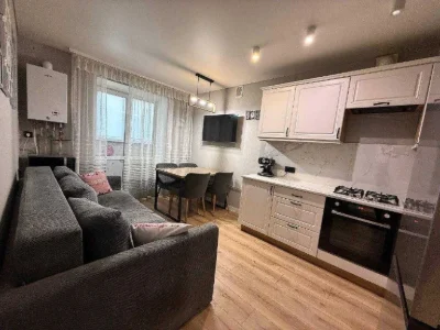 For Sale: 2-bedroom apartment in Lugansk, 15 (62 sq m), 3rd floor in a building with autonomous heating