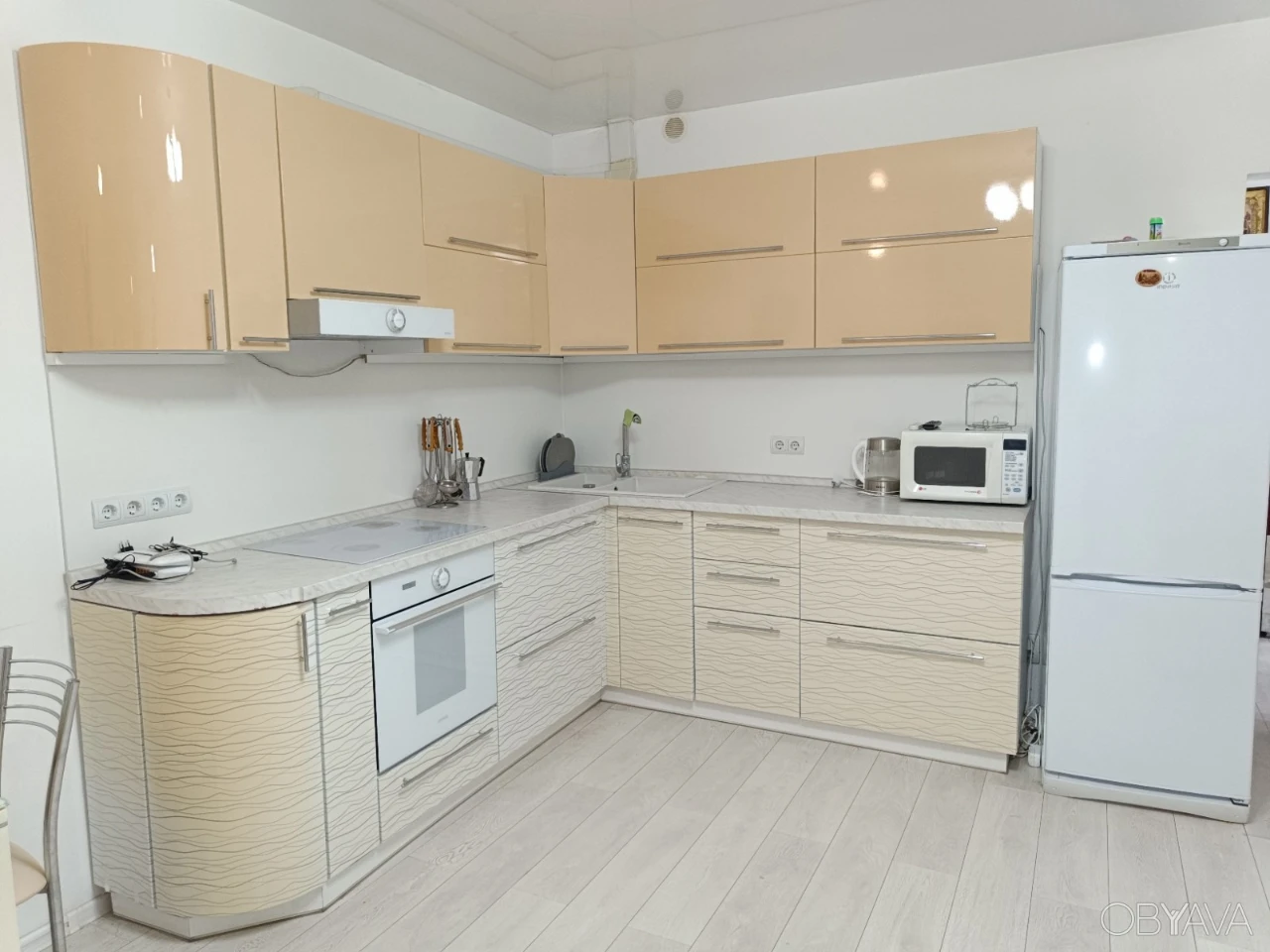 Spacious Euro-apartment 50 sq m, 20th floor, Княжий Затон 9, near Poszn metro