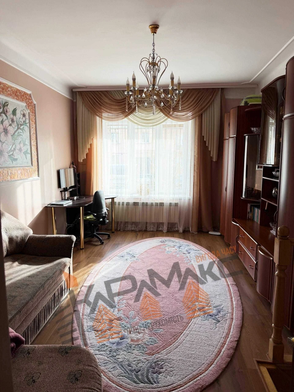 2-bedroom apartment near the center of Lviv with a garden and parking | Зеле