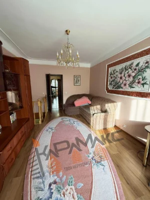 2-bedroom apartment near the center of Lviv with a garden and parking | Зеле