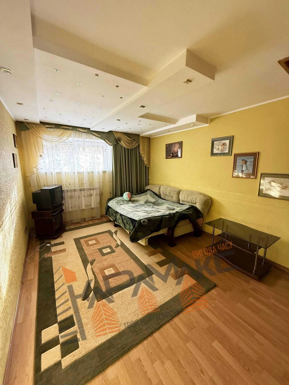 2-bedroom apartment near the center of Lviv with a garden and parking | Зеле