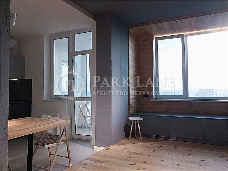 Sale of a 1-bedroom apartment in the ЖК Київська Венеція, пр.Соборнос