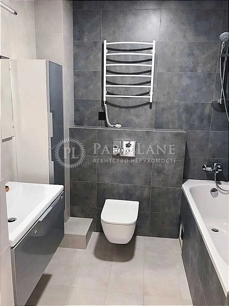 Sale of a 1-bedroom apartment in the ЖК Київська Венеція, пр.Соборнос