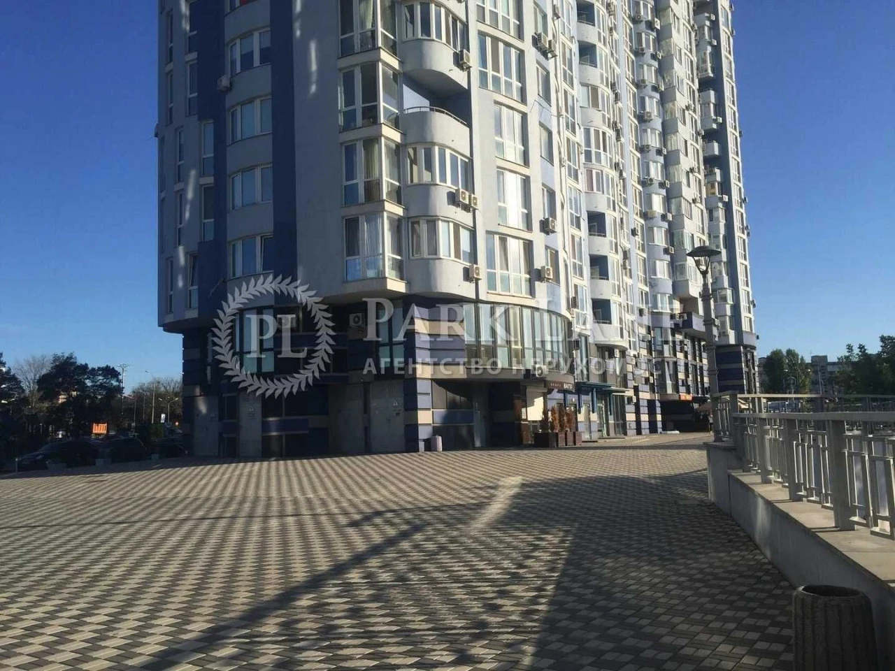 Sale of a 1-bedroom apartment in the ЖК Київська Венеція, пр.Соборнос