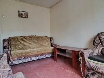 Продам 2-х к. квартиру Придніпровськ ; вул. Карагандинська 3