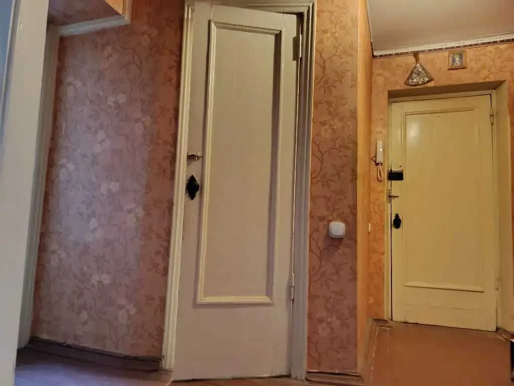 Продам 2-х к. квартиру Придніпровськ ; вул. Карагандинська 3