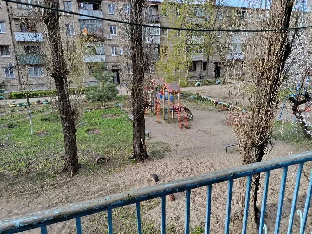 Продам 2-х к. квартиру Придніпровськ ; вул. Карагандинська 3