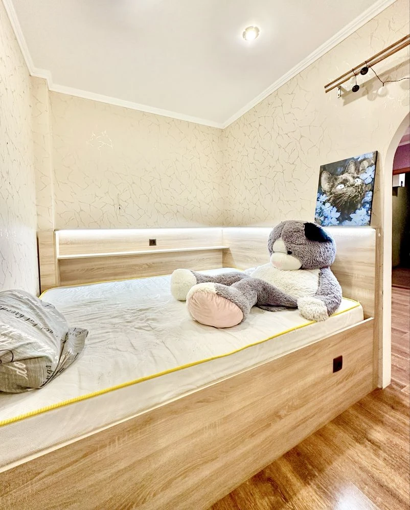ПРОДАМ Светлую 2К квартиру С Автономным ОТОПЛЕНИЕМ.  Адресу: