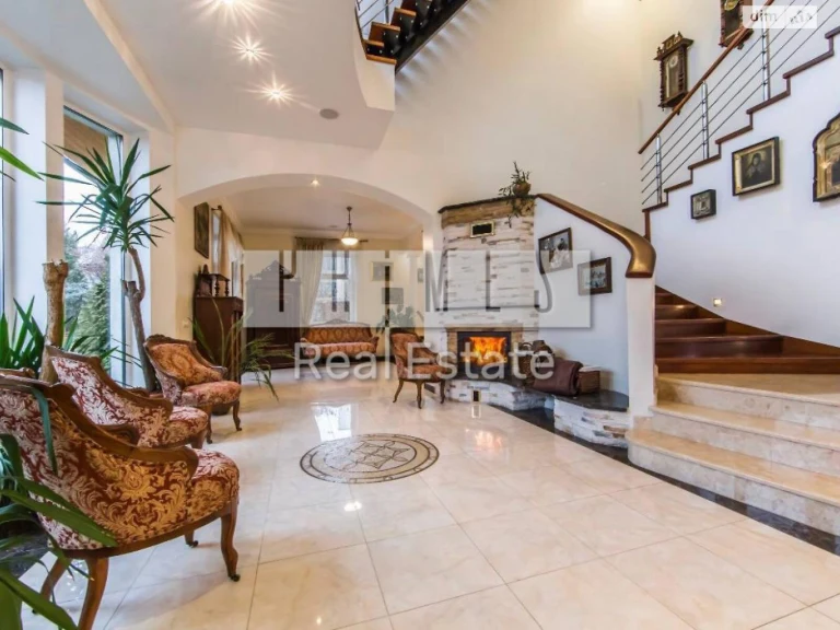 Long-Term Rental: Batyevo Mountain House