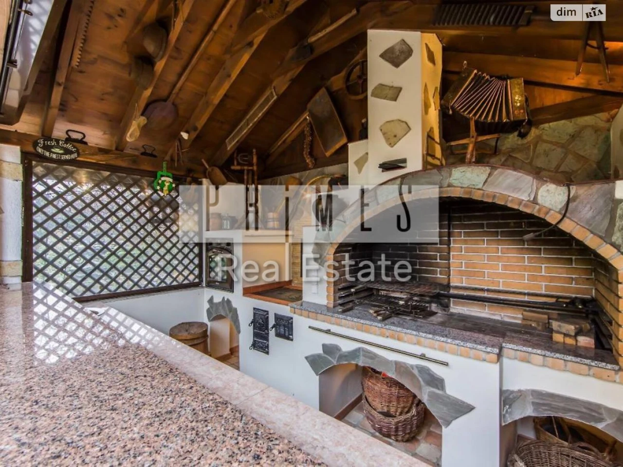 Long-Term Rental: Batyevo Mountain House