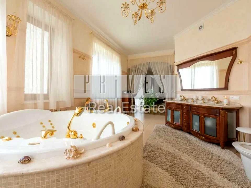 Будинок. Київ, заплавна