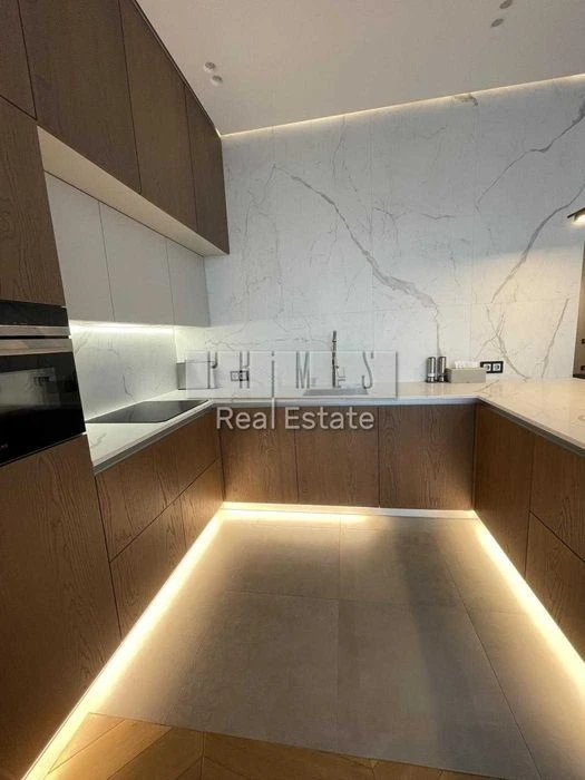 Sale of an exclusive apartment of 108m2 with NEW renovation, TYPE P