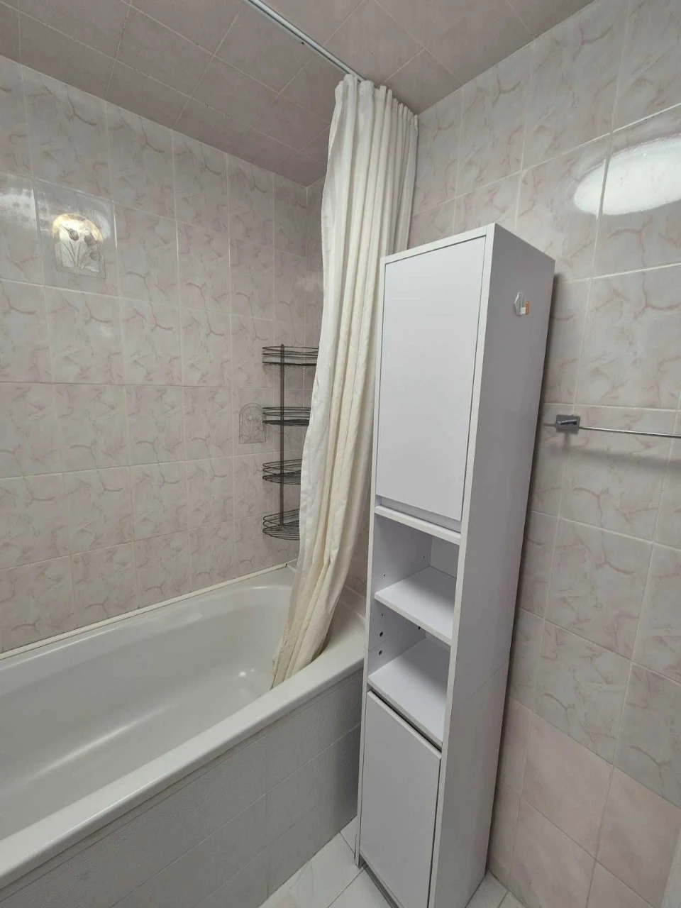 Госпрограмма: Трехкомнатная квартира на Академической/4-я станция Б. Фонтана.