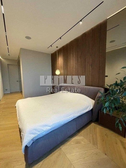 Sale of an exclusive apartment of 108m2 with NEW renovation, TYPE P