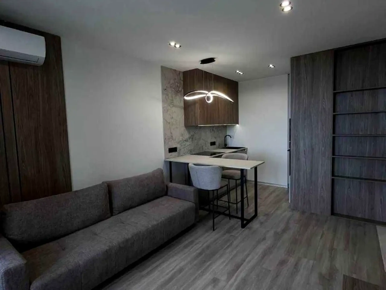 Оренда квартири 1-кімн. 46 м² 10/24 пов.