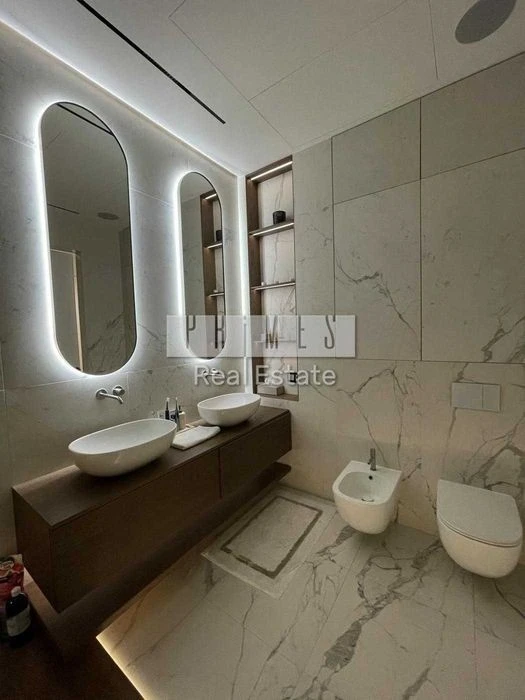 Sale of an exclusive apartment of 108m2 with NEW renovation, TYPE P