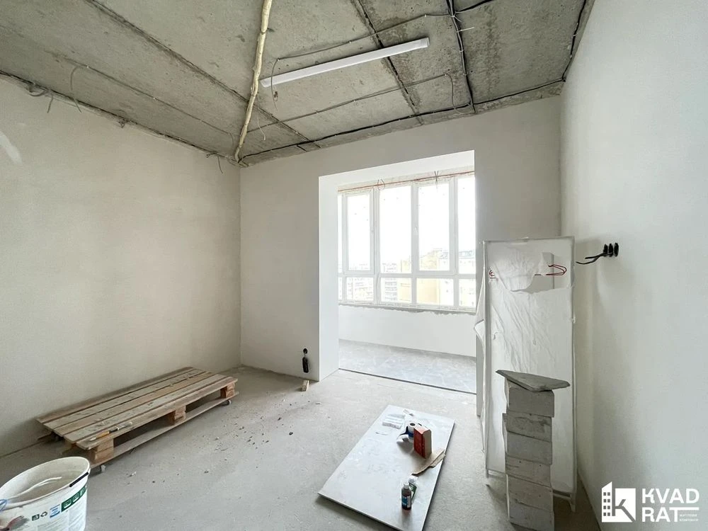 Продаж  4 кімнатної квартири, 180м2,Під Постанови!!