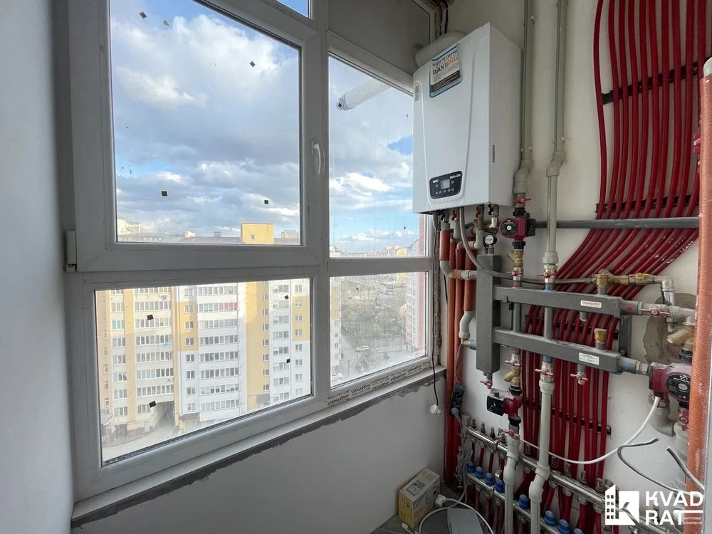 Продаж  4 кімнатної квартири, 180м2,Під Постанови!!