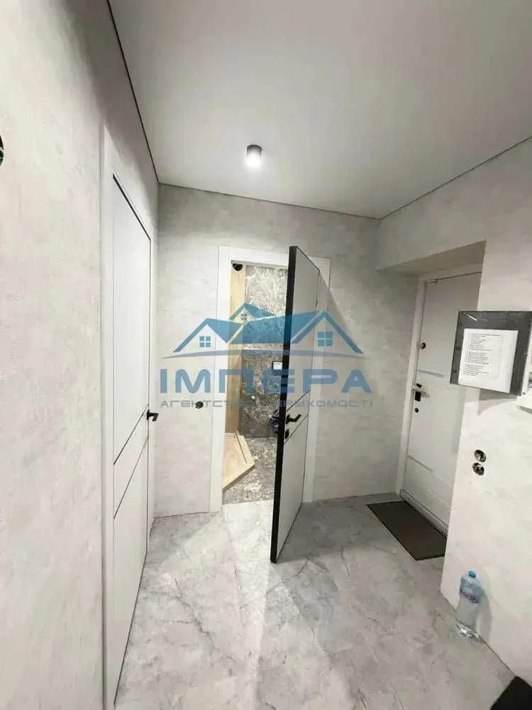 Spacious Three-Bedroom Apartment in New Construction