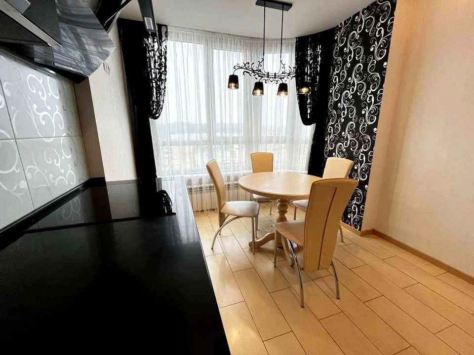 Apartment. Poltava, Bohdan Khmelnytsky Avenue.