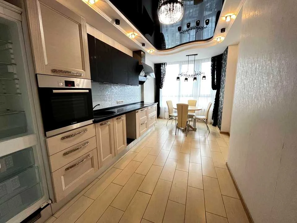 Apartment. Poltava, Bohdan Khmelnytsky Avenue.