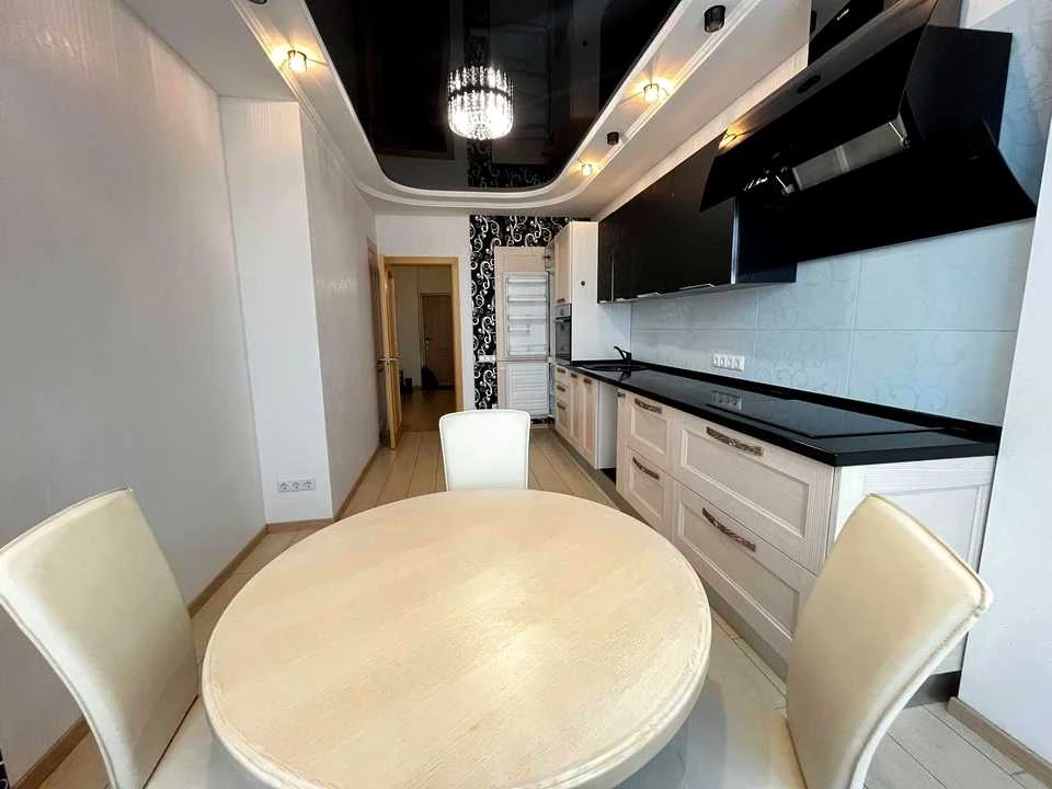 Apartment. Poltava, Bohdan Khmelnytsky Avenue.