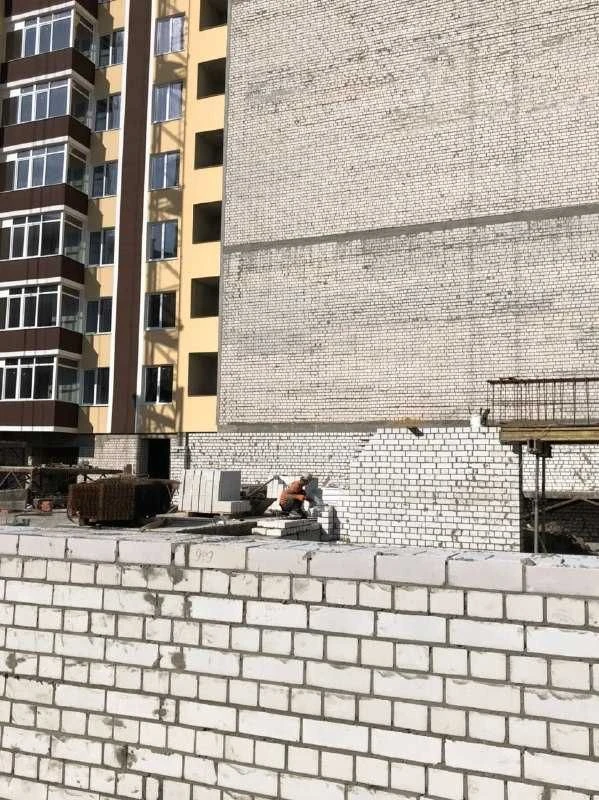 Продається велика 3-кімнатна квартира після перепланування