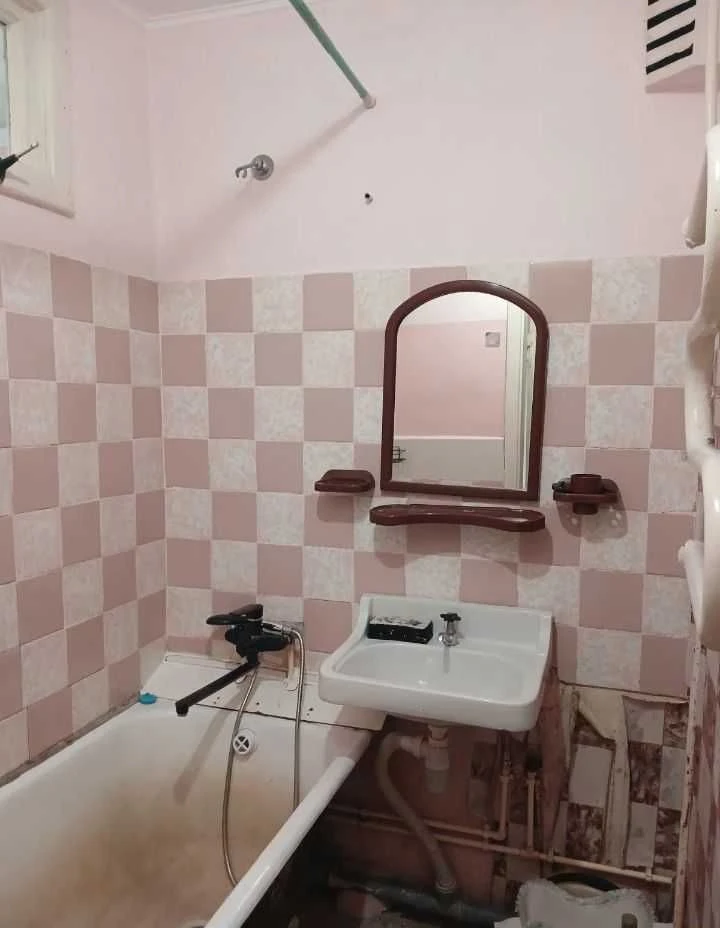 продаж 2 кімнатної квартири Інгульський р-он ПТЗ,Олега Бонда