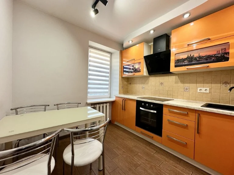 Sale of a 1-bedroom apartment on Chornovola Avenue